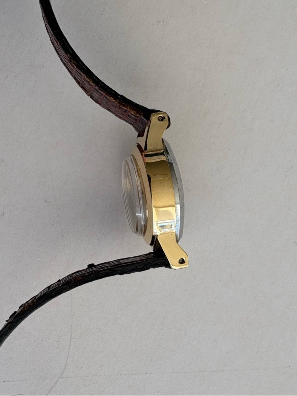 Vintage Seiko Gold and Brown Ladies Watch - Small Face - Picture 10 of 14